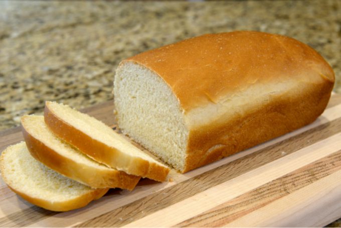 Pane bianco in cassetta