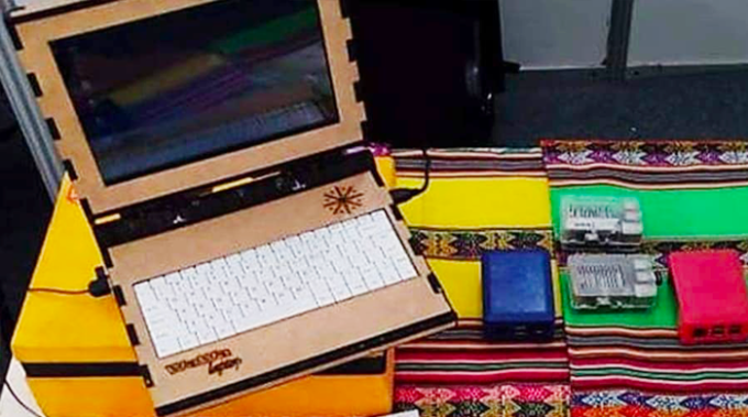 laptop di legno, wawa, economia circolare